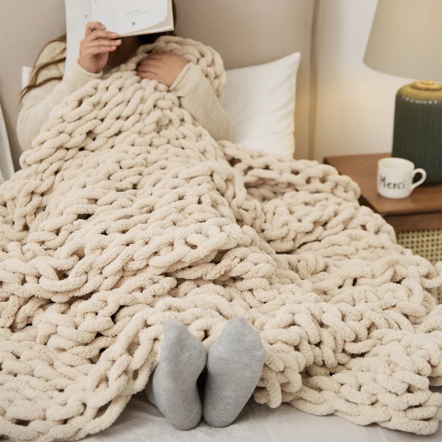 DecorBites™ Cozy Chenille Chunky Knit Blanket - Soft Decorative Throw for Bed, Sofa, Living Room - Summer Quilt or Rug Alternative